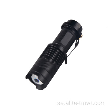 Anpassad 3W LED Mini Pocket Zoom Tactical ficklampa